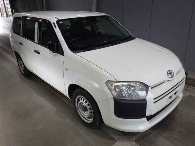 TOYOTA SUCCEED 2017