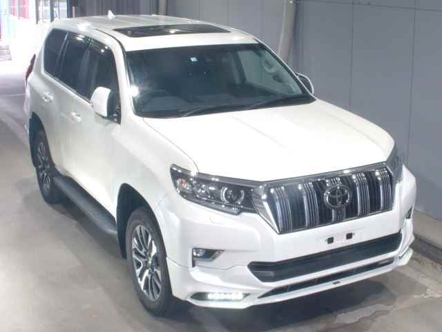 TOYOTA LAND CRUISER PRADO 2022