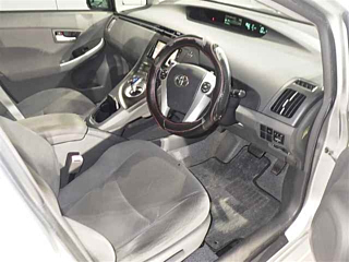TOYOTA PRIUS 2010