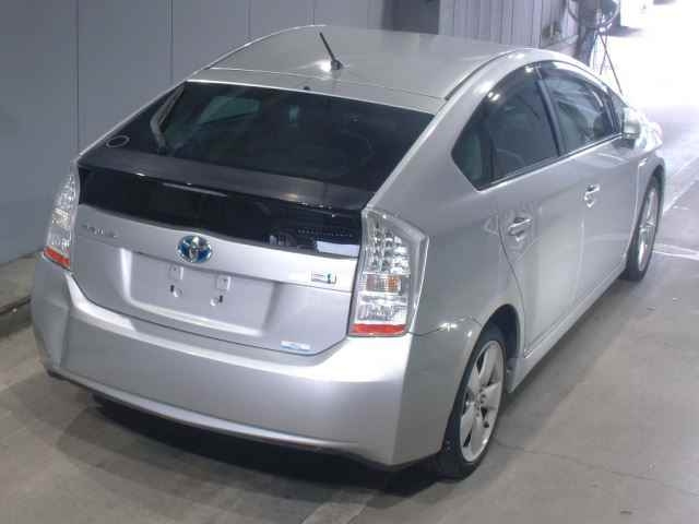 TOYOTA PRIUS 2010