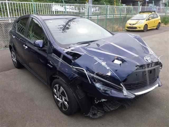 TOYOTA AQUA 2019