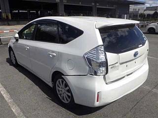 TOYOTA PRIUS ALPHA 2012