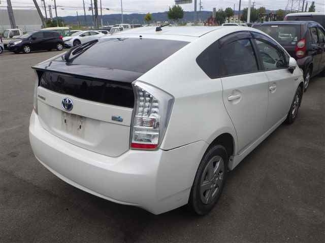 TOYOTA PRIUS 2010