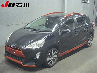 TOYOTA AQUA 2015