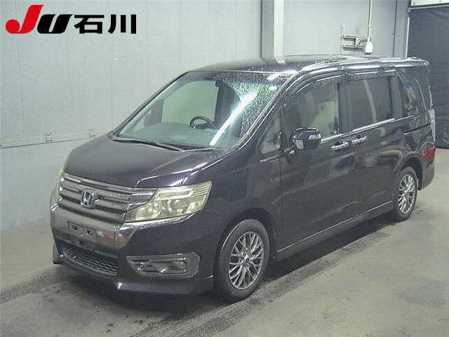 HONDA STEP WAGON 2013