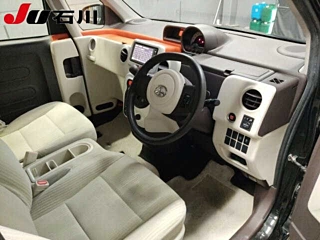 TOYOTA PORTE 2012