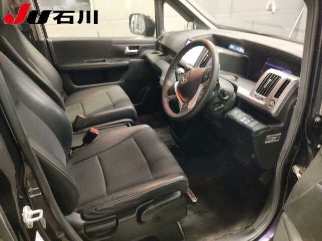 HONDA STEP WAGON 2013