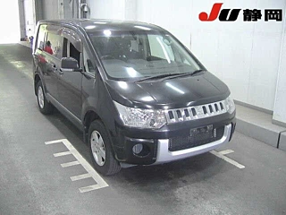 MITSUBISHI DELICA D5 2014