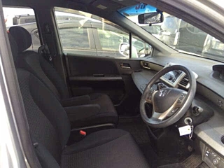 HONDA FREED 2011