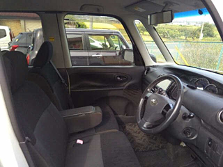 DAIHATSU TANTO 2011