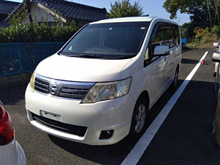 NISSAN SERENA 2010