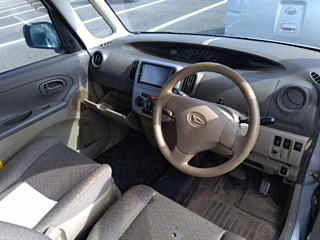 DAIHATSU TANTO 2011