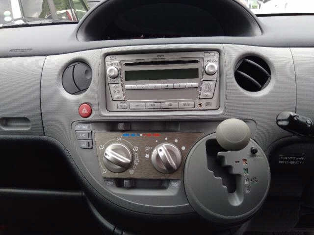 TOYOTA SIENTA 2010