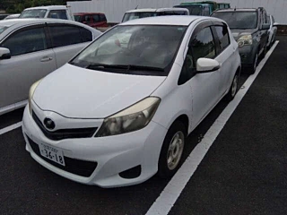 TOYOTA VITZ 2013