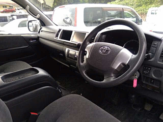 TOYOTA HIACE 2014