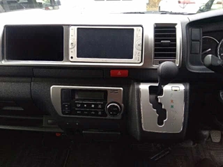 TOYOTA HIACE 2014