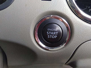 NISSAN ROOX 2011
