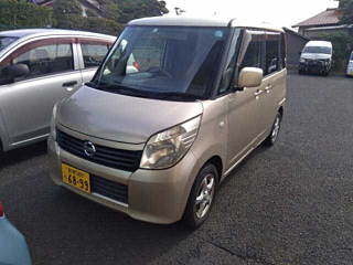 NISSAN ROOX 2011