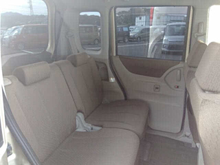 NISSAN ROOX 2011