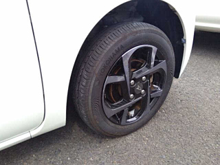 DAIHATSU TANTO 2018