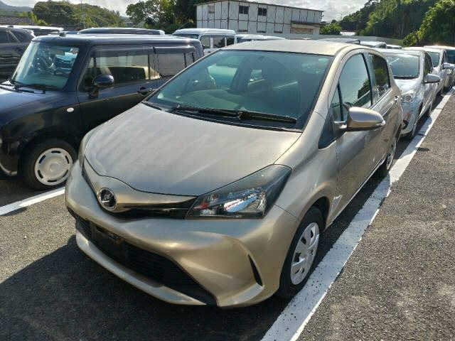 TOYOTA VITZ 2014