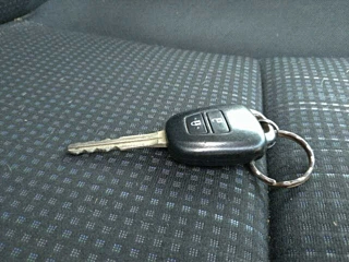 TOYOTA VITZ 2014