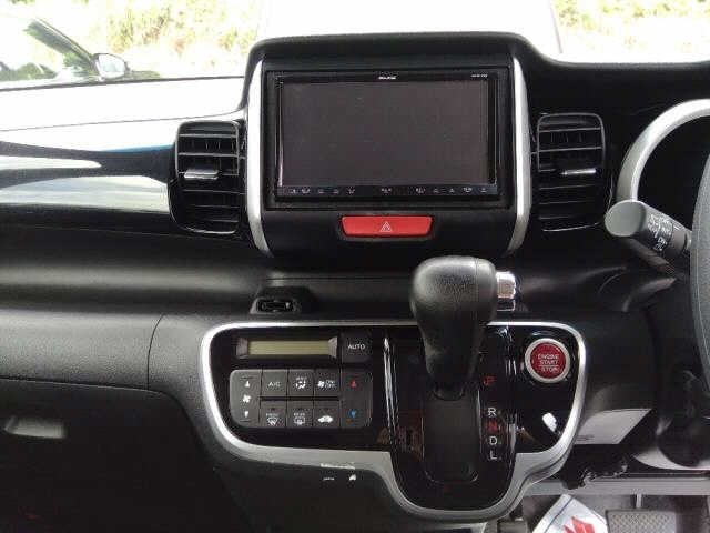 HONDA N BOX 2015