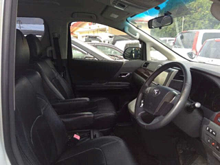 TOYOTA ALPHARD 2013