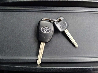 TOYOTA WISH 2012