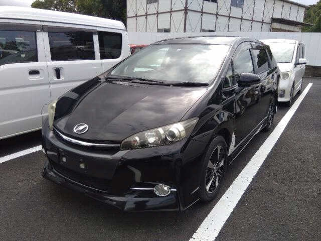 TOYOTA WISH 2012