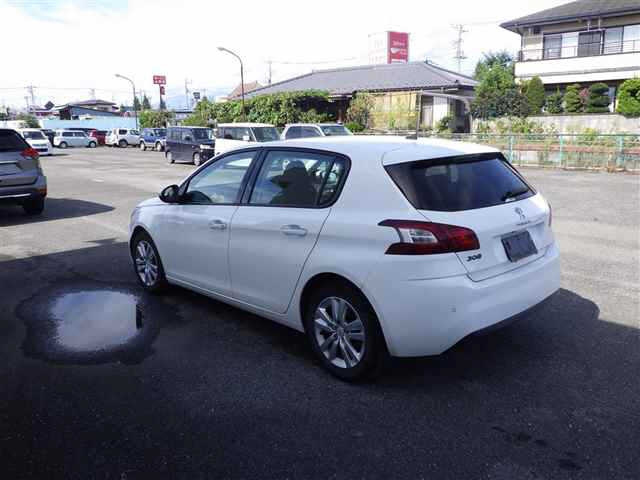 PEUGEOT 308 2015