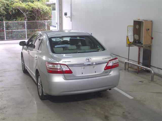 TOYOTA PREMIO 2012