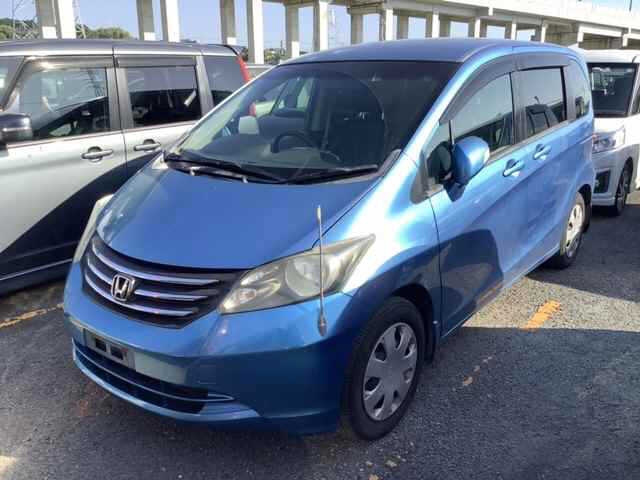 HONDA FREED 2010