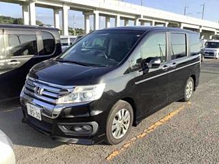 HONDA STEP WAGON 2013