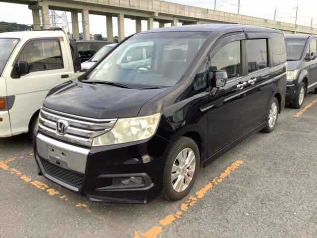 HONDA STEP WAGON 2011