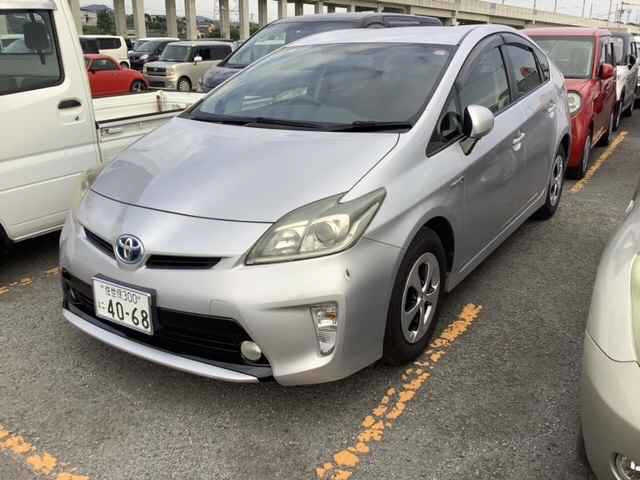 TOYOTA PRIUS 2014