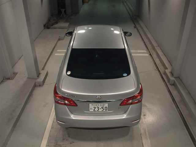 NISSAN SYLPHY 2019