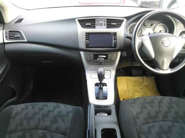 NISSAN SYLPHY 2019