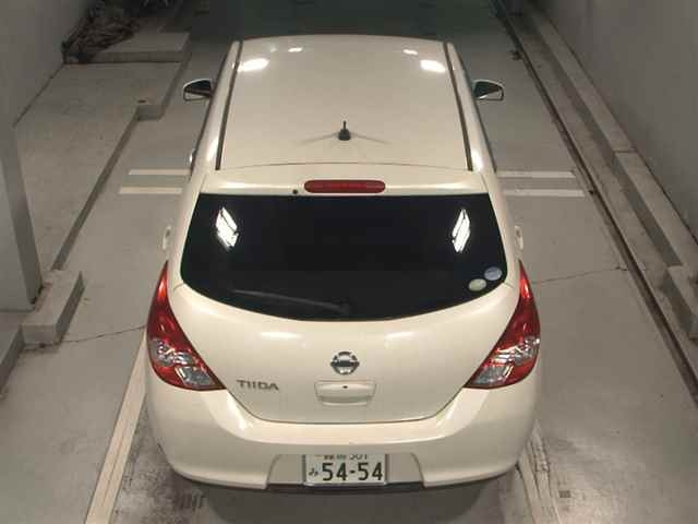 NISSAN TIIDA 2010