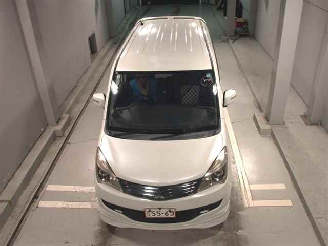 MITSUBISHI DELICA D2 2012