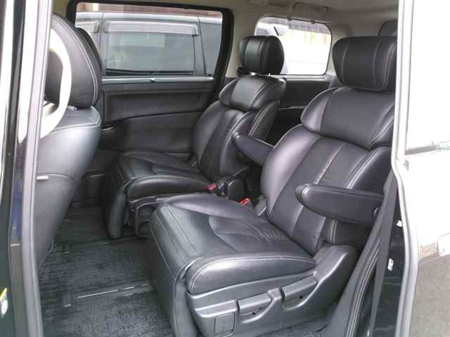 NISSAN ELGRAND 2011