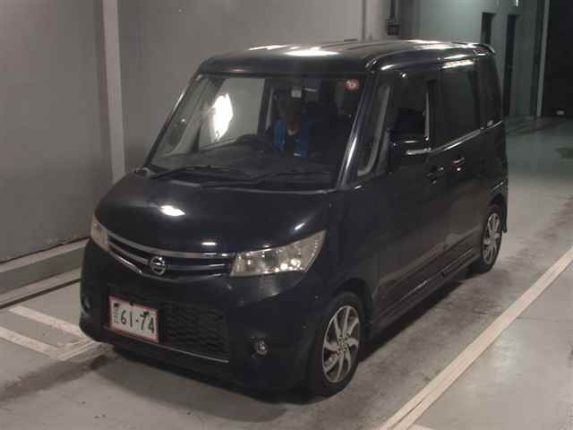 NISSAN ROOX 2010