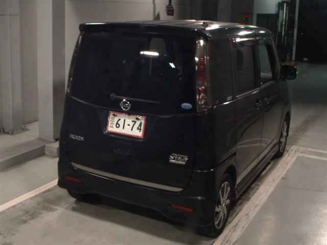 NISSAN ROOX 2010