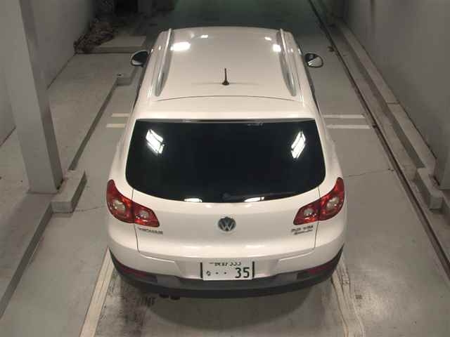 VOLKSWAGEN TIGUAN 2010
