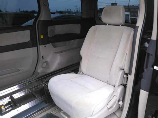 TOYOTA ALPHARD 2008