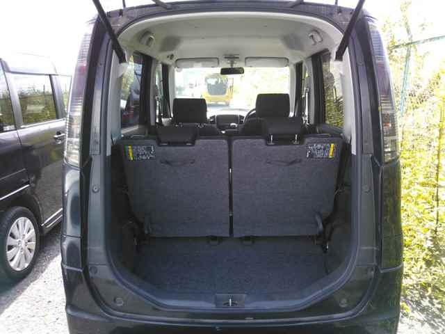 NISSAN ROOX 2010