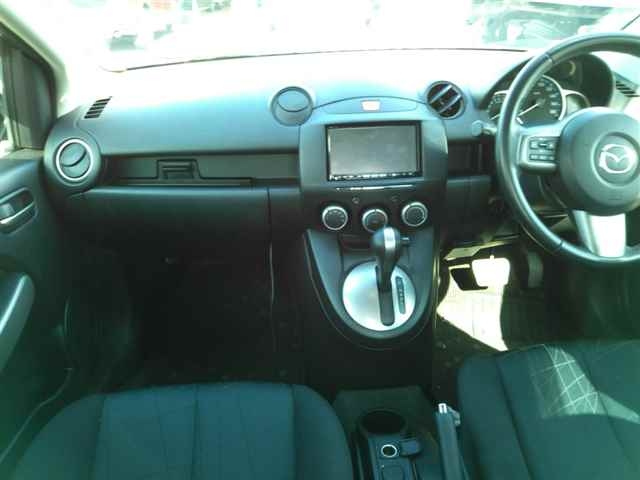 MAZDA DEMIO 2012