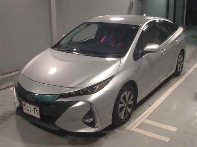 TOYOTA PRIUS PHV 2018