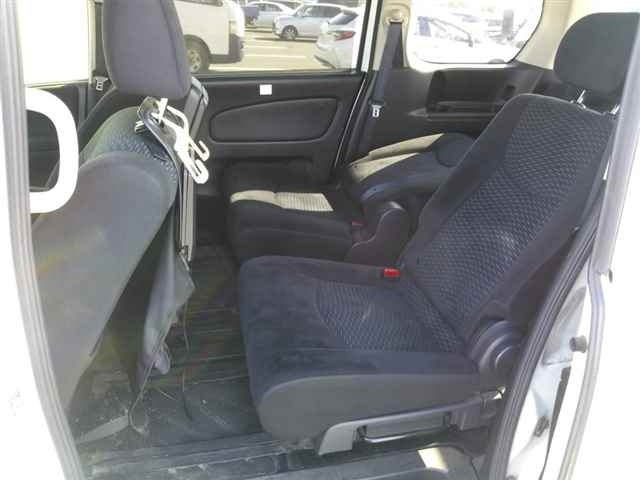 NISSAN SERENA 2016