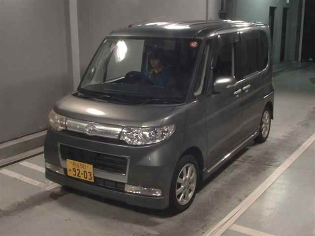 DAIHATSU TANTO 2008